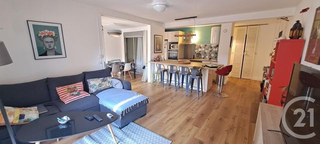 Appartement F2 &agrave; louer - 2 pi&egrave;ces - 59,52 m2 - St Denis - 974 - REUNION