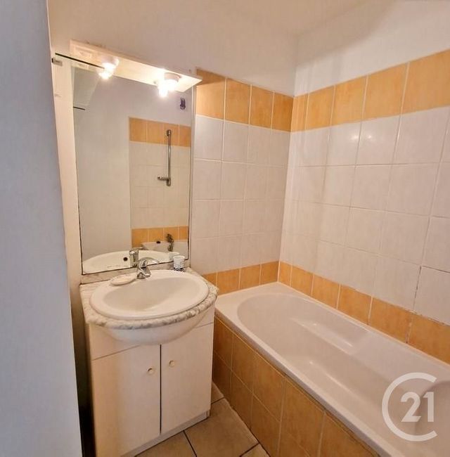Appartement F2 &agrave; louer - 2 pi&egrave;ces - 44,91 m2 - St Denis - 974 - REUNION
