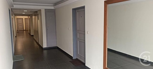 Appartement F1 &agrave; louer - 1 pi&egrave;ce - 28,86 m2 - St Denis - 974 - REUNION