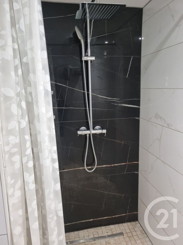 Maison &agrave; louer - 2 pi&egrave;ces - 67 m2 - St Denis - 974 - REUNION