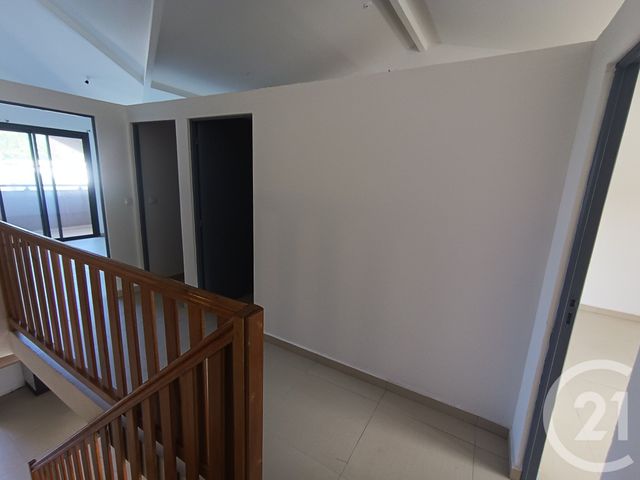 Appartement F3 &agrave; louer - 3 pi&egrave;ces - 98 m2 - St Leu - 974 - REUNION