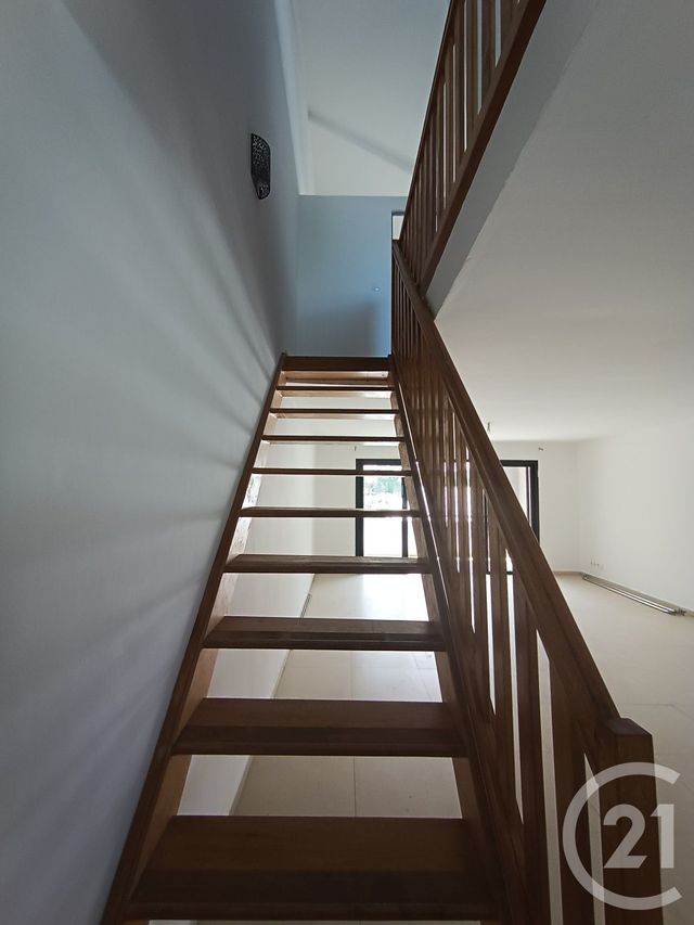 Appartement F3 &agrave; louer - 3 pi&egrave;ces - 97,68 m2 - St Leu - 974 - REUNION