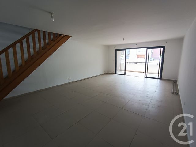 Appartement F3 &agrave; louer - 3 pi&egrave;ces - 97,68 m2 - St Leu - 974 - REUNION