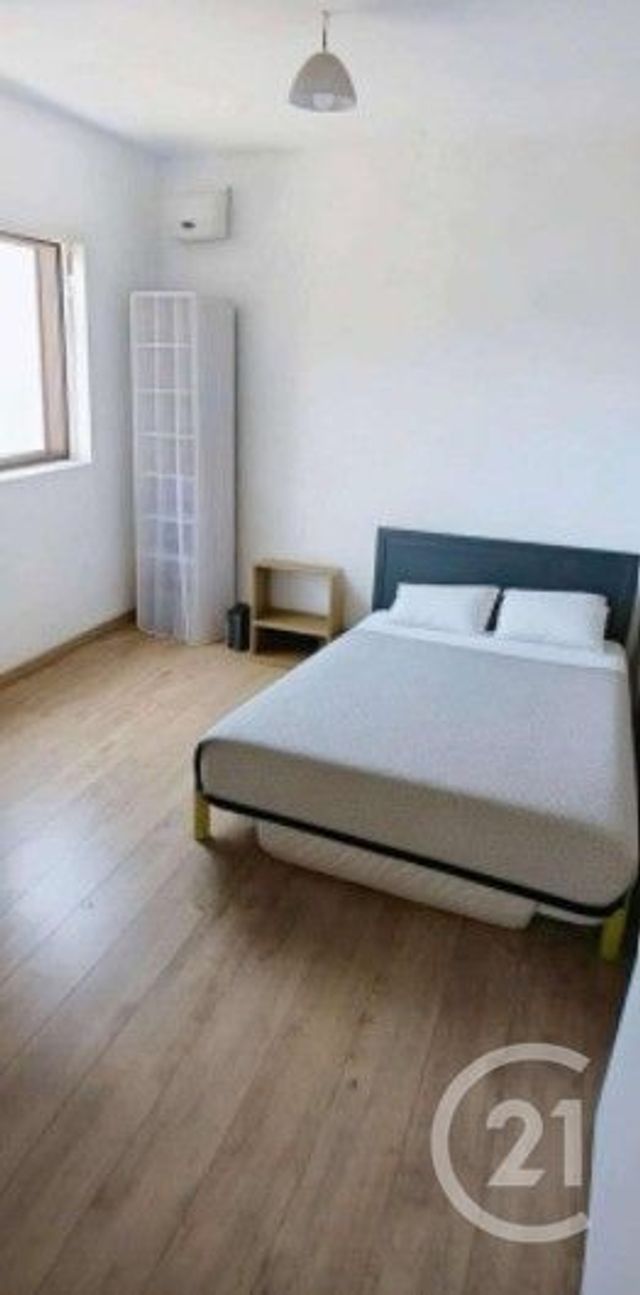 Maison &agrave; louer - 6 pi&egrave;ces - 125,46 m2 - St Denis - 974 - REUNION