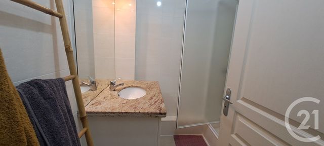 Appartement Studio &agrave; louer - 1 pi&egrave;ce - 26 m2 - St Denis - 974 - REUNION