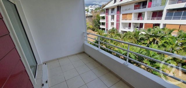 Appartement Studio &agrave; louer - 1 pi&egrave;ce - 23,99 m2 - St Denis - 974 - REUNION