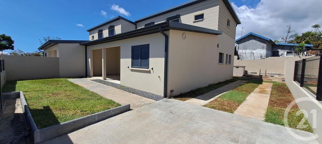 Maison &agrave; louer - 4 pi&egrave;ces - 112,11 m2 - Ste Suzanne - 974 - REUNION