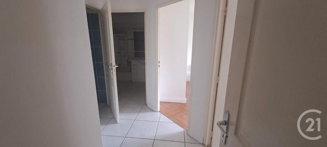 Appartement F3 &agrave; louer - 3 pi&egrave;ces - 75,41 m2 - St Denis - 974 - REUNION