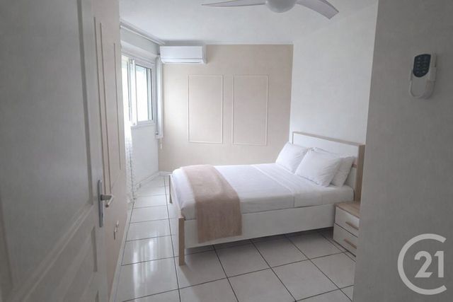 Appartement F3 &agrave; louer - 3 pi&egrave;ces - 75,41 m2 - St Denis - 974 - REUNION