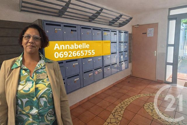 Appartement F3 &agrave; louer - 3 pi&egrave;ces - 75,41 m2 - St Denis - 974 - REUNION