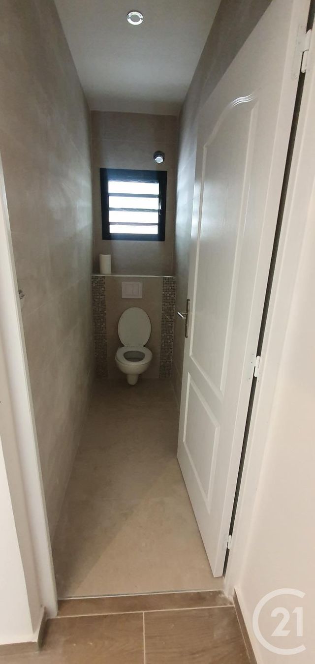 Maison &agrave; louer - 3 pi&egrave;ces - 69,94 m2 - St Paul - 974 - REUNION