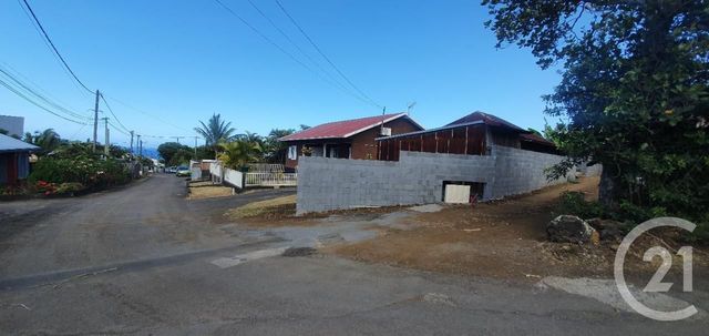 Maison &agrave; louer - 4 pi&egrave;ces - 83,15 m2 - Petite Ile - 974 - REUNION