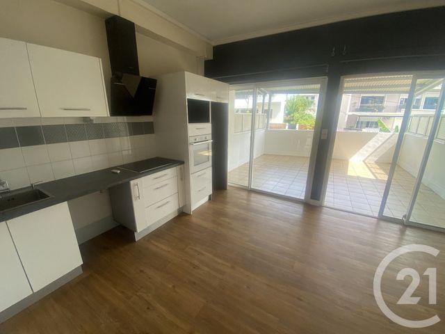 Appartement F3 &agrave; louer - 3 pi&egrave;ces - 68,16 m2 - St Denis - 974 - REUNION