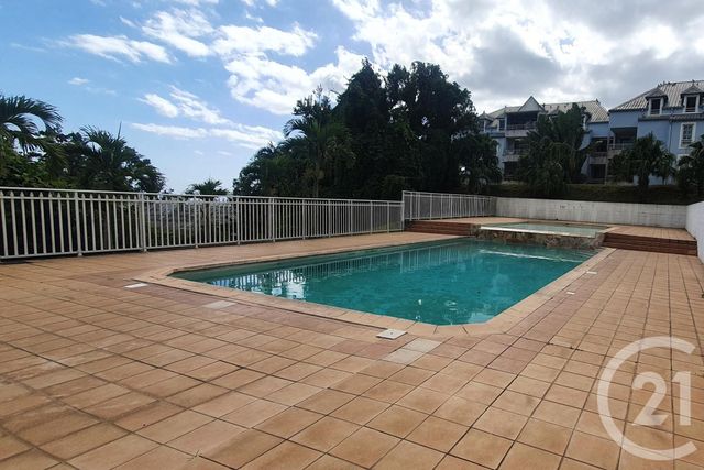 Appartement F3 &agrave; louer - 3 pi&egrave;ces - 61,84 m2 - La Possession - 974 - REUNION