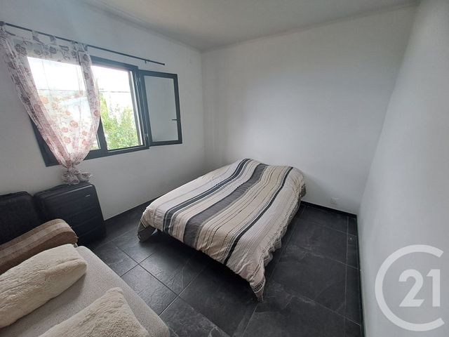 Maison &agrave; louer - 3 pi&egrave;ces - 62,86 m2 - St Paul - 974 - REUNION