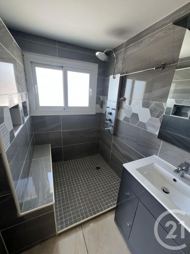 Maison &agrave; louer - 8 pi&egrave;ces - 151,88 m2 - Bras Panon - 974 - REUNION