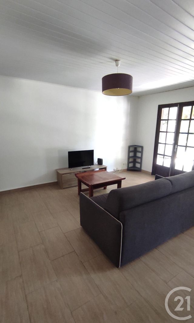 Maison &agrave; louer - 4 pi&egrave;ces - 90,73 m2 - St Denis - 974 - REUNION