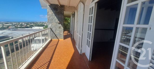 Maison &agrave; louer - 7 pi&egrave;ces - 168,85 m2 - St Denis - 974 - REUNION