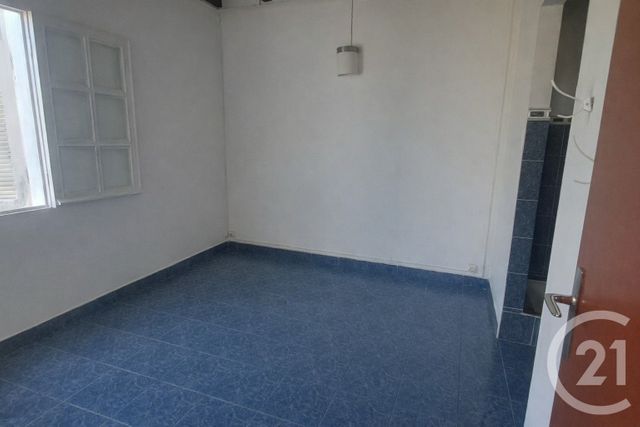 Maison &agrave; louer - 7 pi&egrave;ces - 168,85 m2 - St Denis - 974 - REUNION