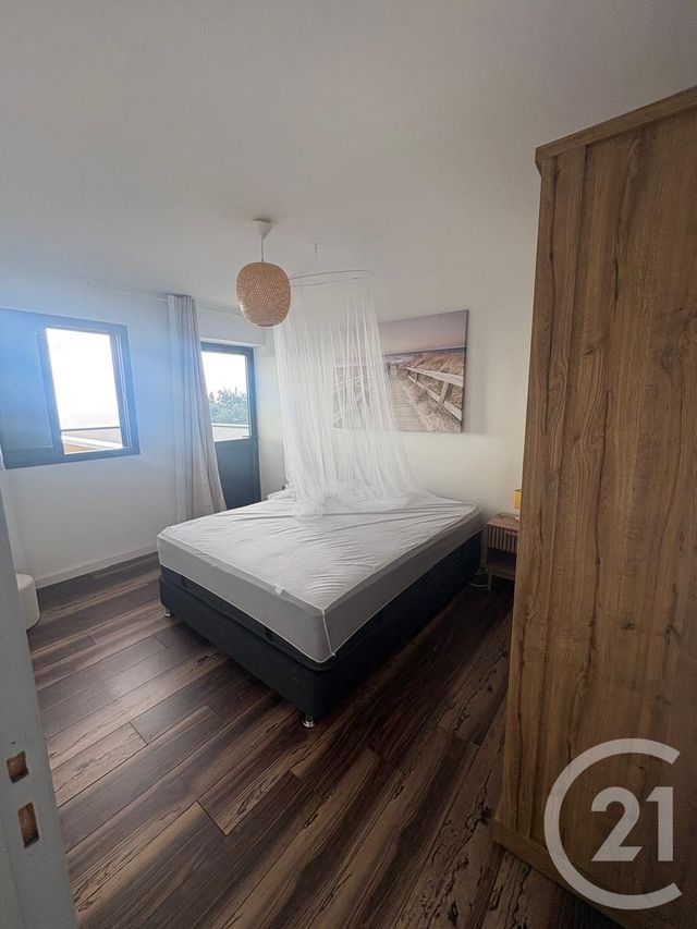 Maison &agrave; louer - 4 pi&egrave;ces - 117 m2 - St Denis - 974 - REUNION