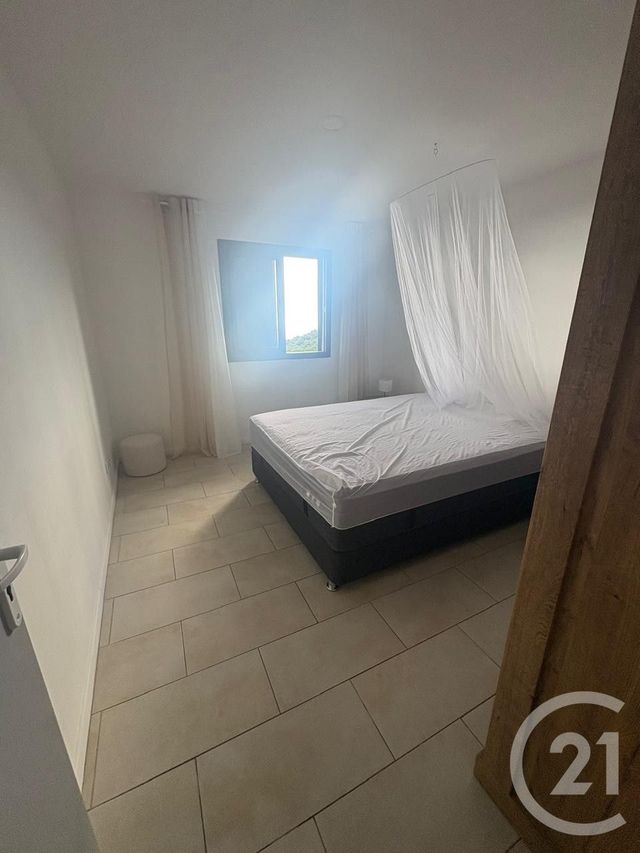 Maison &agrave; louer - 4 pi&egrave;ces - 117 m2 - St Denis - 974 - REUNION