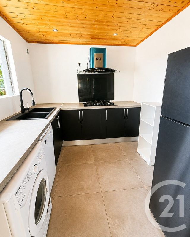 Maison &agrave; louer - 5 pi&egrave;ces - 126,09 m2 - St Paul - 974 - REUNION