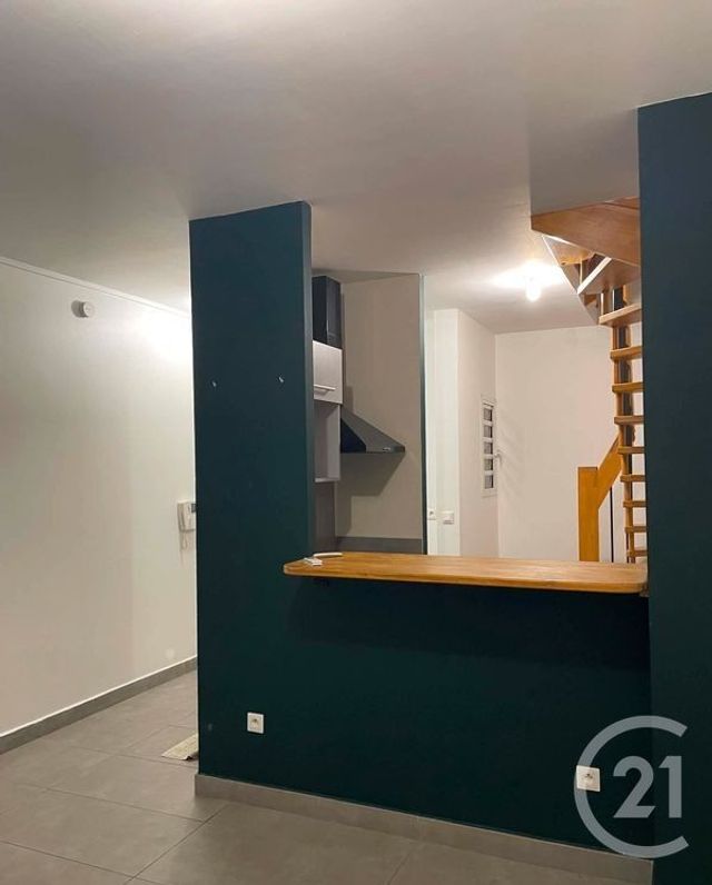 Appartement F3 &agrave; louer - 3 pi&egrave;ces - 71,12 m2 - St Denis - 974 - REUNION