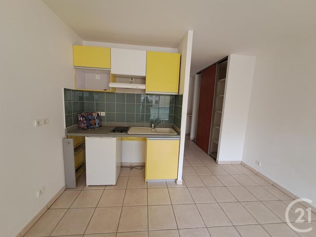 Appartement Studio &agrave; louer - 1 pi&egrave;ce - 25,54 m2 - St Denis - 974 - REUNION
