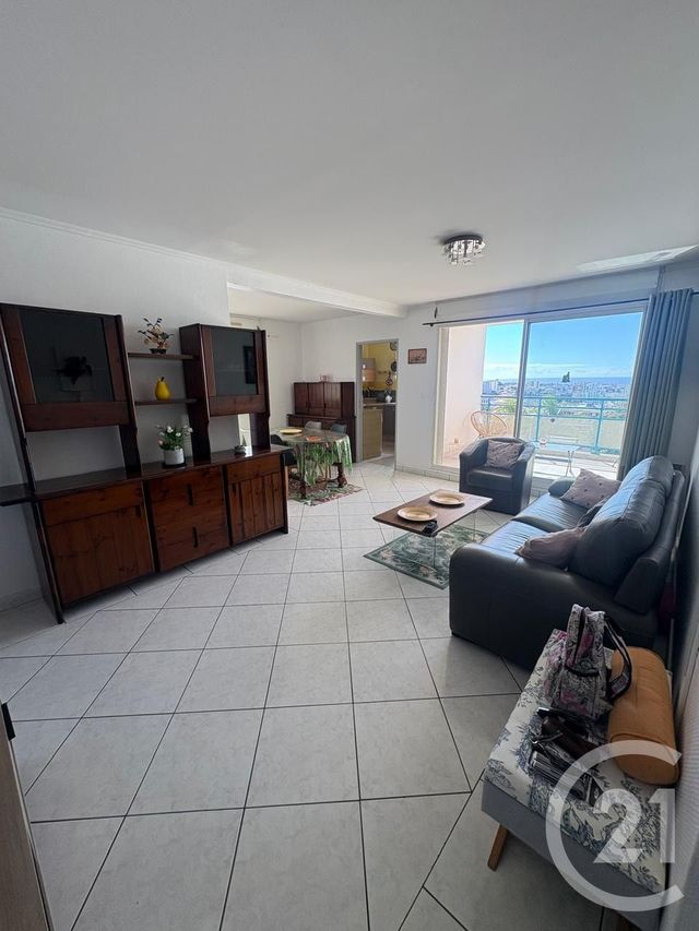 Appartement T4 &agrave; louer - 4 pi&egrave;ces - 76,65 m2 - St Denis - 974 - REUNION