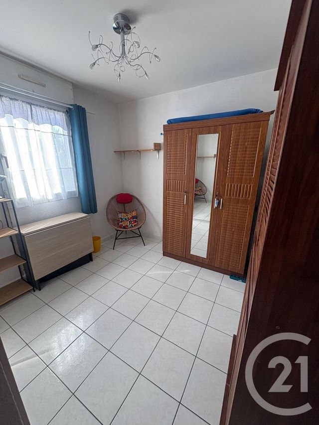 Appartement T4 &agrave; louer - 4 pi&egrave;ces - 76,65 m2 - St Denis - 974 - REUNION