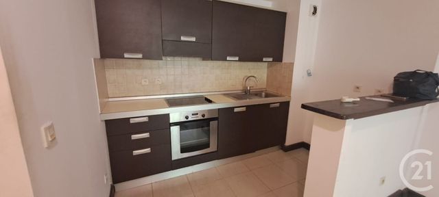 Appartement F3 &agrave; louer - 3 pi&egrave;ces - 52,18 m2 - St Denis - 974 - REUNION