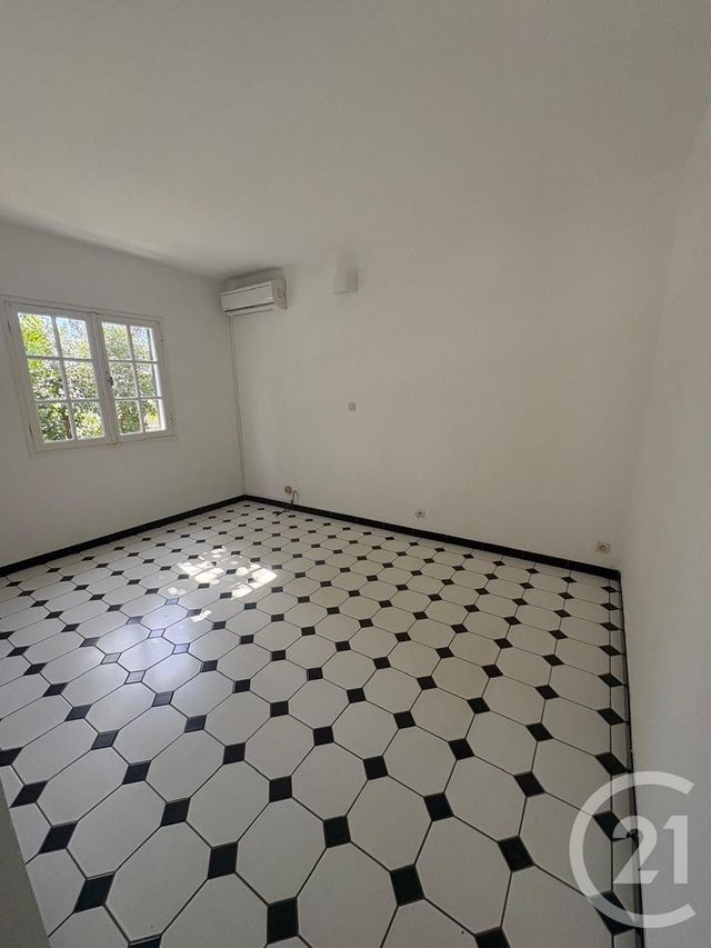 Maison &agrave; louer - 5 pi&egrave;ces - 125 m2 - St Denis - 974 - REUNION