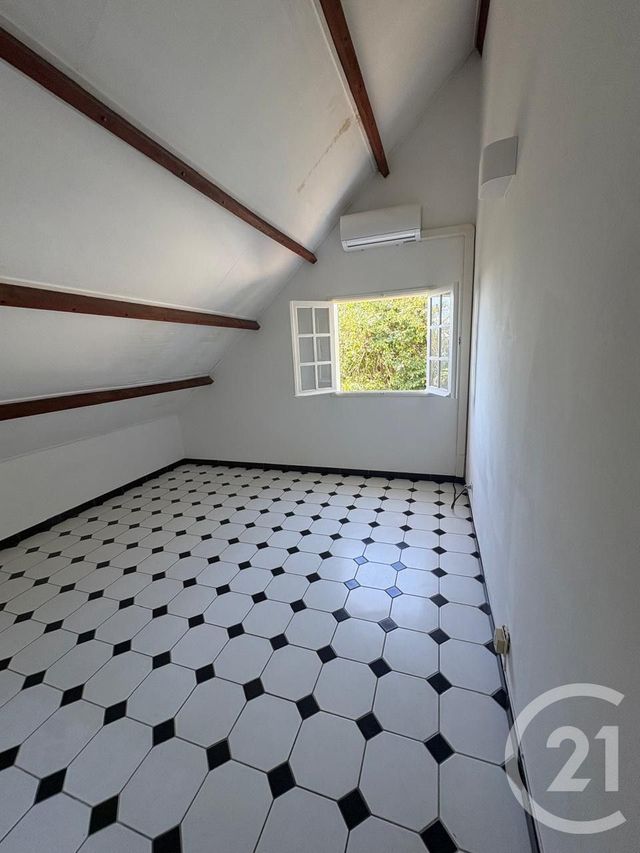 Maison &agrave; louer - 5 pi&egrave;ces - 125 m2 - St Denis - 974 - REUNION