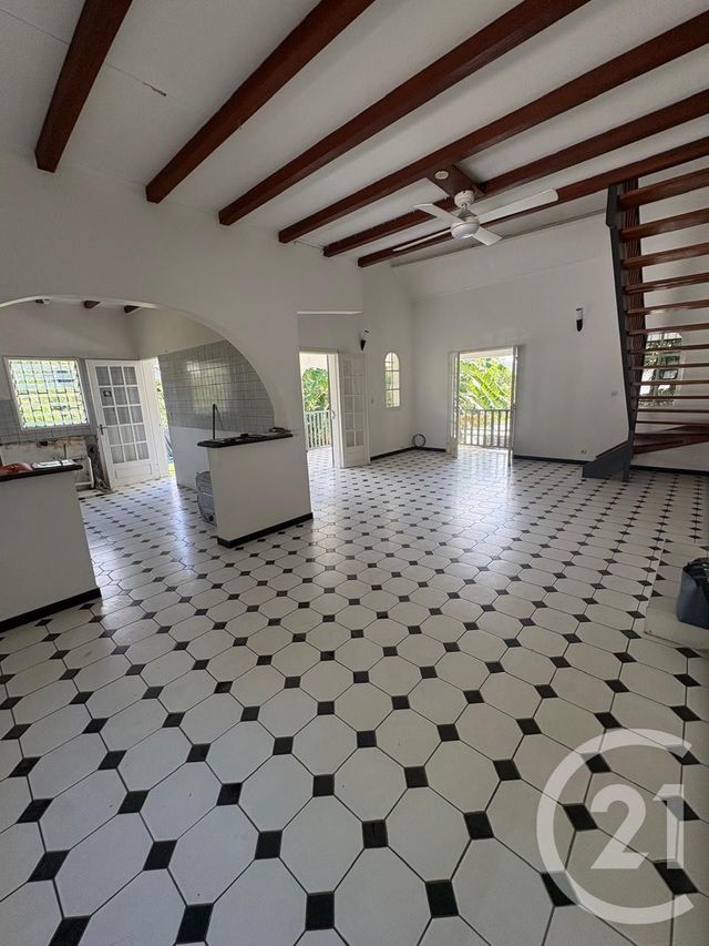 Maison &agrave; louer - 5 pi&egrave;ces - 125 m2 - St Denis - 974 - REUNION