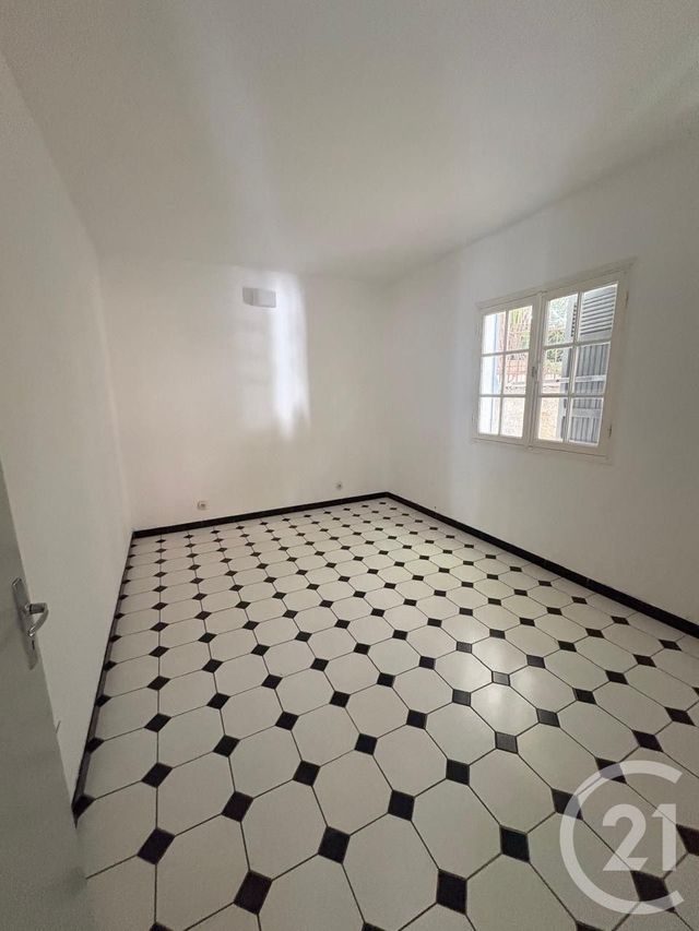 Maison &agrave; louer - 5 pi&egrave;ces - 125 m2 - St Denis - 974 - REUNION