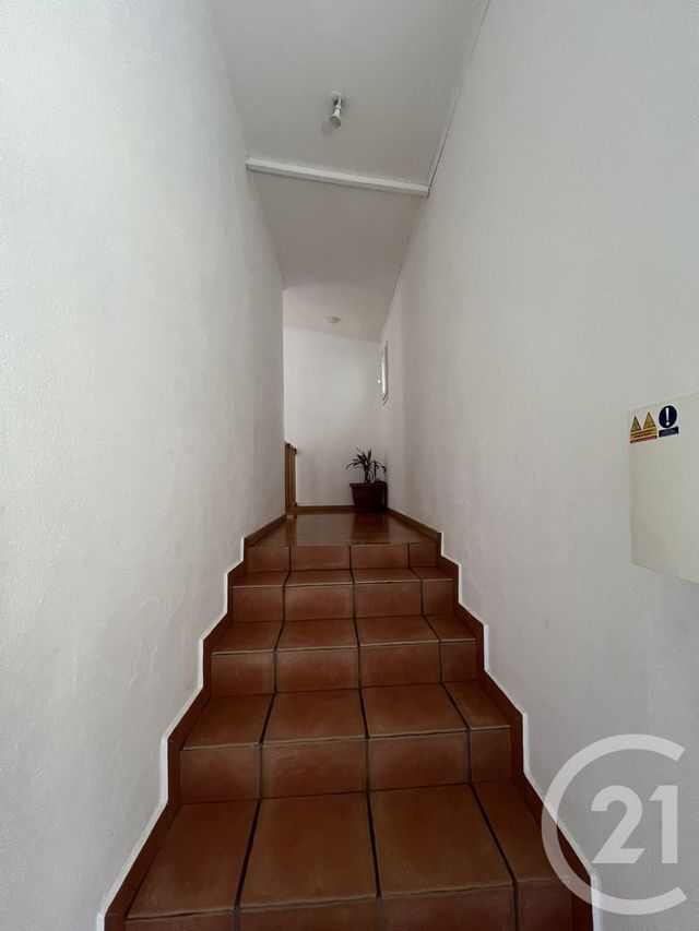 Maison &agrave; louer - 5 pi&egrave;ces - 173,60 m2 - Ste Marie - 974 - REUNION