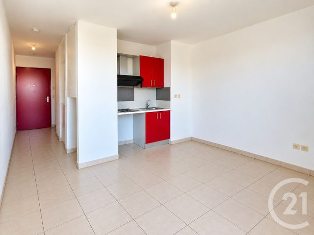 Appartement F1 &agrave; louer - 1 pi&egrave;ce - 20,30 m2 - St Denis - 974 - REUNION
